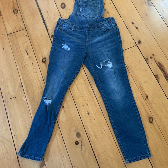 Blue Jean Overalls - Picture 4 of 9